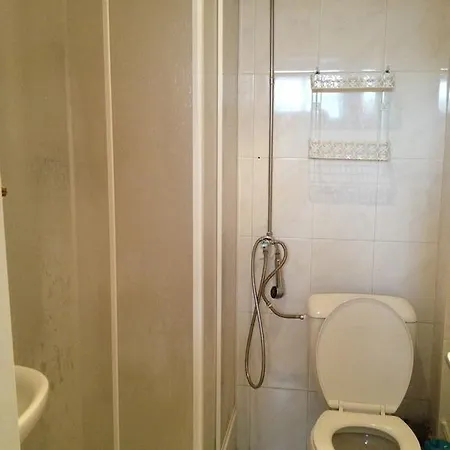 Pensión Puenteareas *